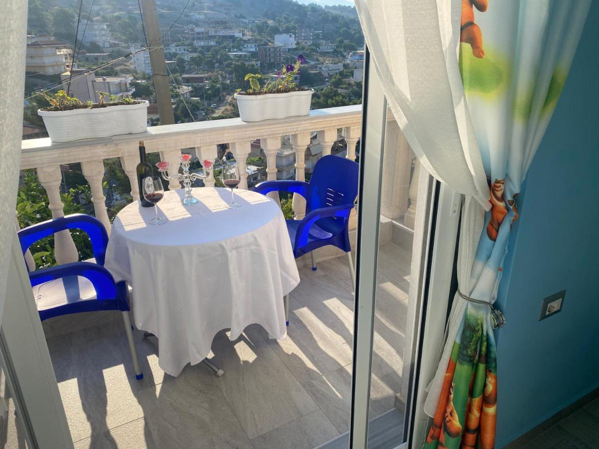Vila Sinani Sarandë Exterior foto