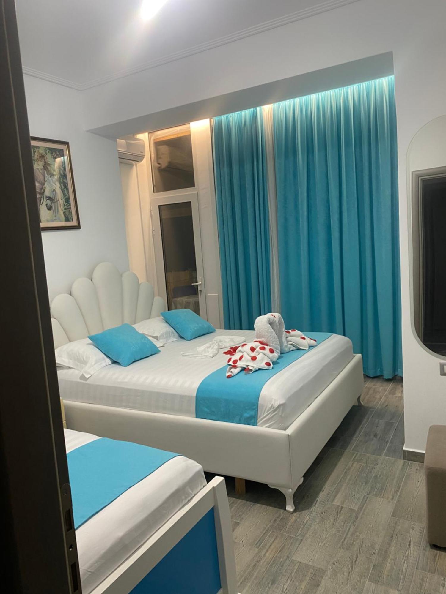 Vila Sinani Sarandë Exterior foto